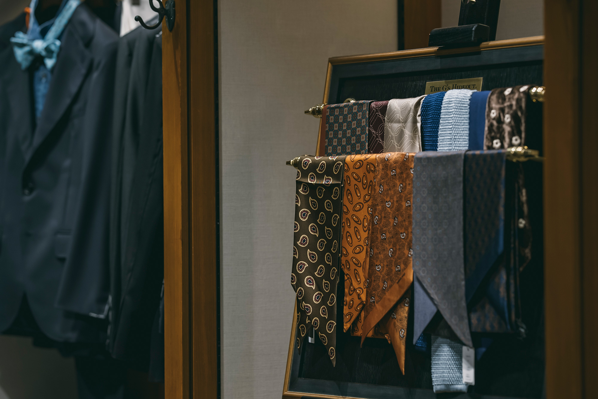 スカーフやネクタイ