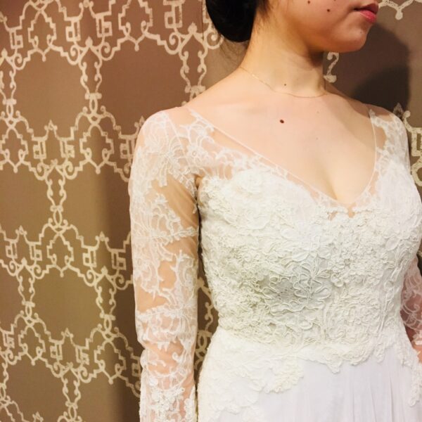 新作ドレスのご紹介