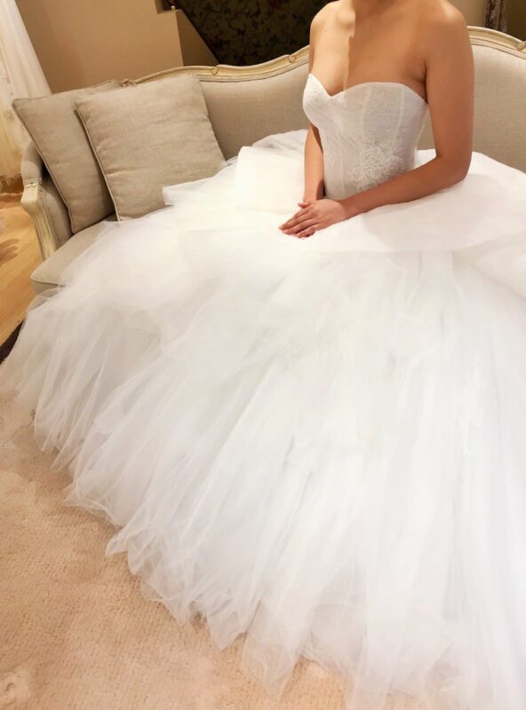 【新作】Monique Lhuillier（モニーク・ルイリエ） プリンセスライン