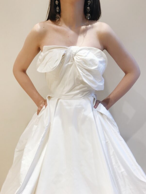 CAROLINA HERRERA(キャロリーナ・へレラ)/FABIANA