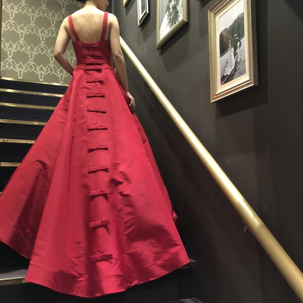 新作ドレスのご紹介 ～AMSALE～