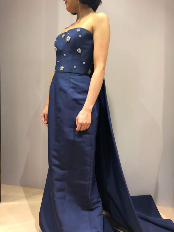 新作ドレスのご紹介　～　AMSALE　～