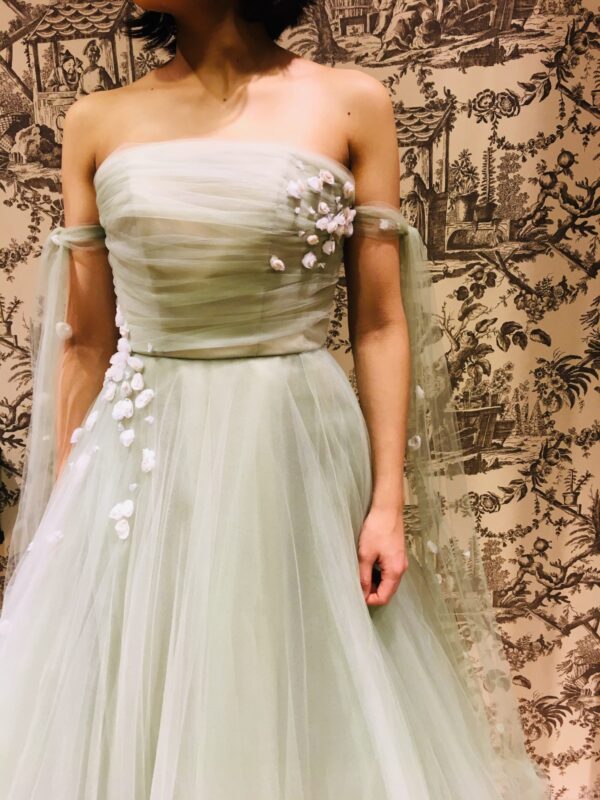 新作ドレスのご紹介 ～カラードレス～