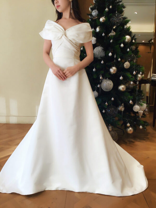 2019.12.24　新作ドレスのご紹介～CAROLINA HERRERA～