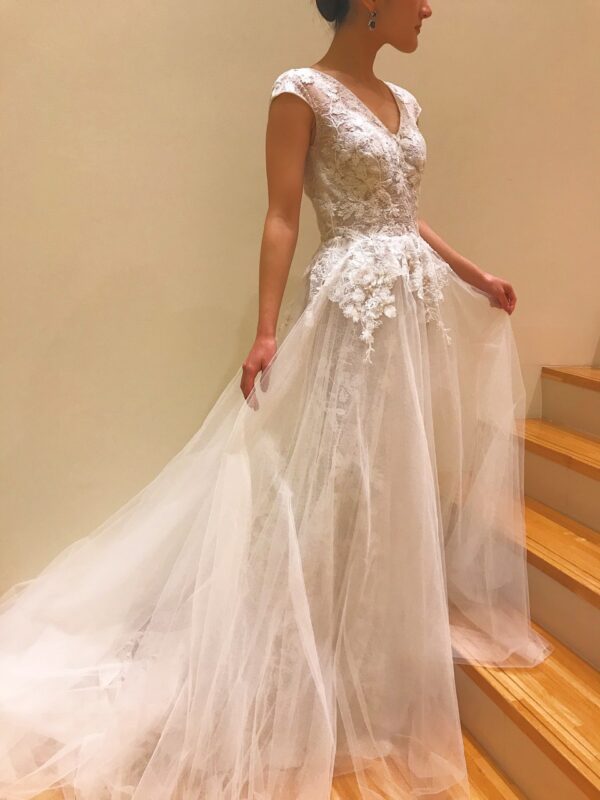 BLISS Monique Lhuillier(ブリス　モニーク・ルイリエ）Aライン