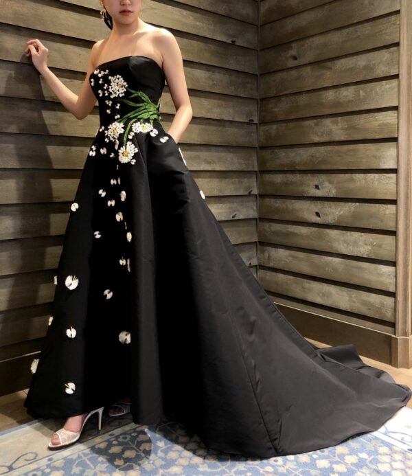 【新作】カラードレス　Monique Lhuillier（モニーク・ルイリエ）