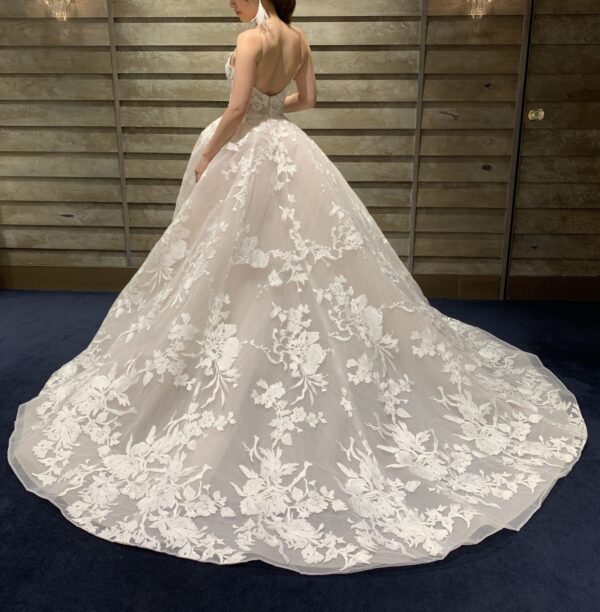 新作ドレスのご紹介〜Monique Lhuillier（モニーク・ルイリエ）〜