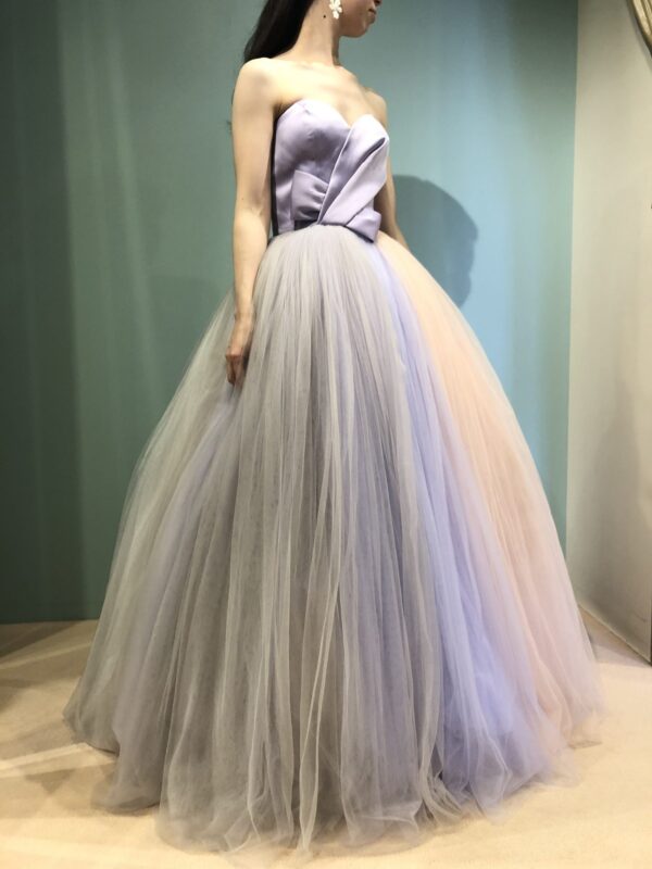 新作カラードレスのご紹介～VIKTOR＆ROLF MARIAGE（ビクター アンド ロルフ マリアージュ～