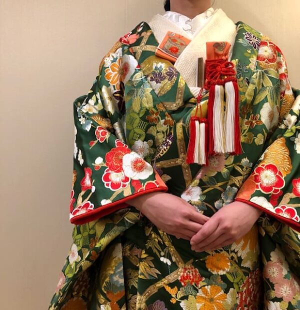 新作和装のご紹介~色打掛~