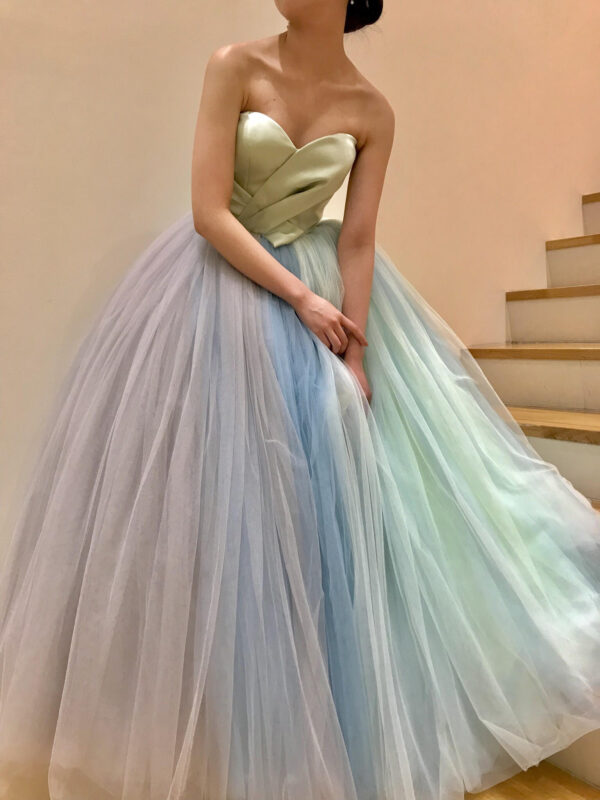 新作カラードレスのご紹介～VIKTOR&ROLF MARIAGE(ヴィクター アンド ロルフ マリアージュ)～