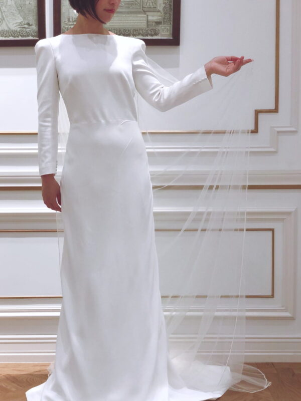 ウェディングドレスのご紹介～SAVANNAH MILLER（サバンナ・ミラー）～