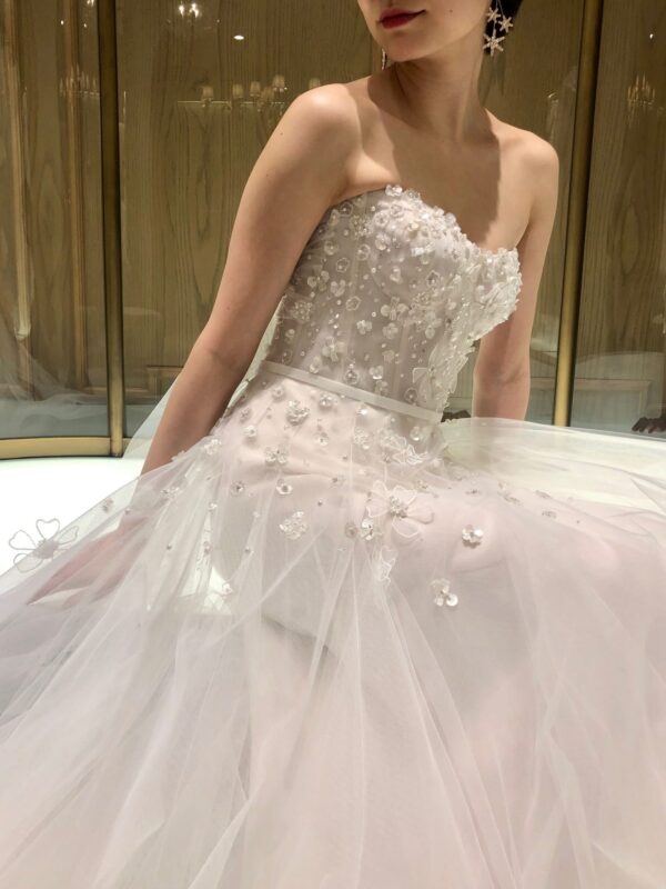 新作ウェディングドレスのご紹介～Mira Zwillinger (ミラ・ズウィリンガー) Whisper～