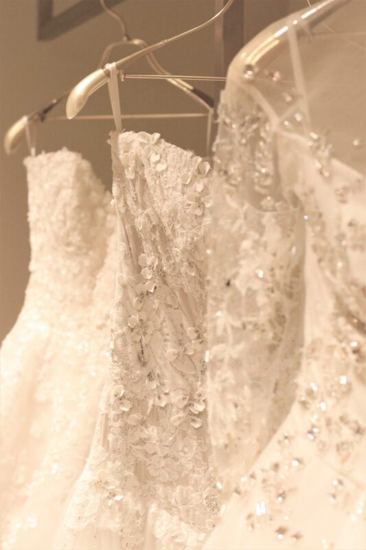 ウェディングドレスのご紹介～Monique Lhuillier(モニーク・ルイリエ)～