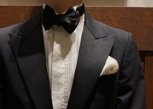 タキシード小物のご紹介 オランダブランド 100HANDS (ハンドレッドハンズ） ～フォーマルシャツ～