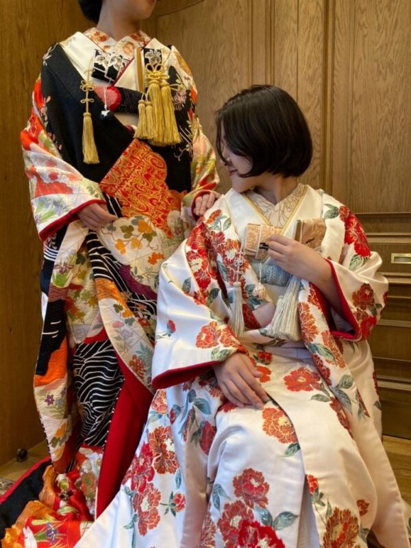 白地・黒地・金地の色打掛　和装コーディネートのご紹介