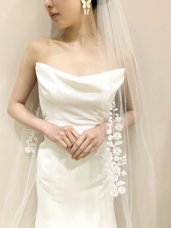 BLISS Monique Lhuillier（ブリス　モニーク・ルイリエ）販売ドレスのご紹介