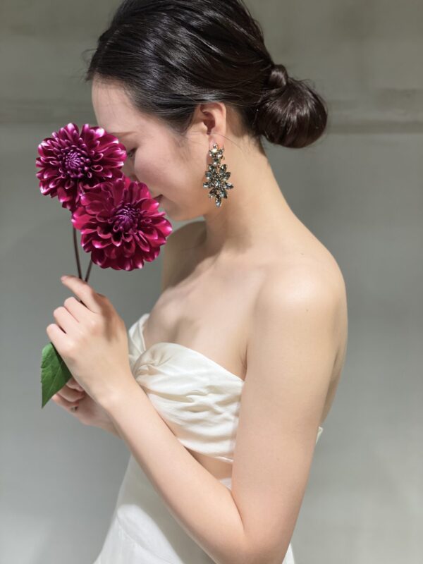 Oscar de la Renta（オスカー・デ・ラ・レンタ）ウェディングドレス・アクセサリーのご紹介