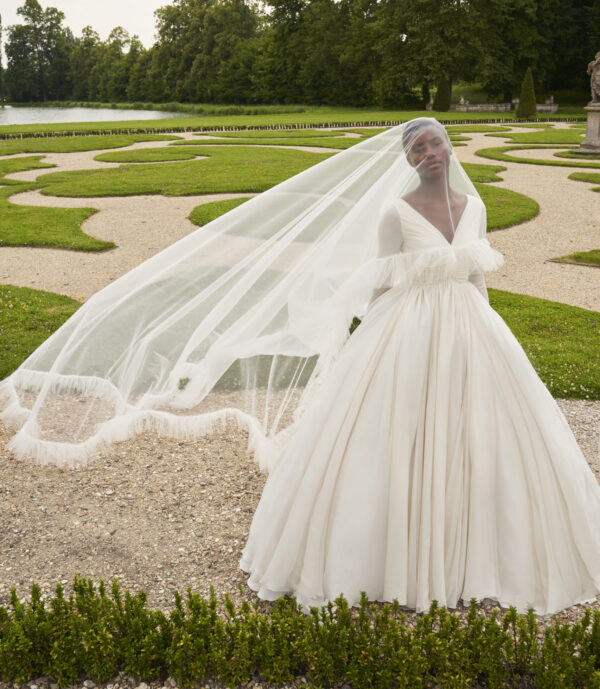 期間限定入荷の新作ウェディングドレスのご紹介 ～Giambattista Valli（ジャンバティスタ ヴァリ）～