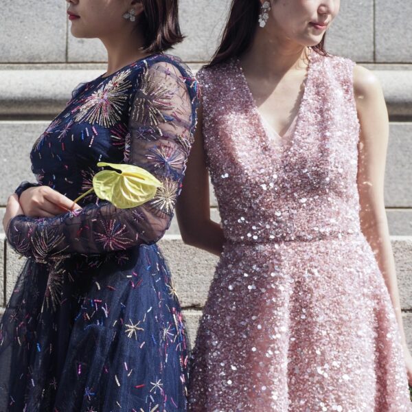 Monique Lhuillier(モニーク ルイリエ)とReem Acra(リーム アクラ)新作カラードレスのご紹介