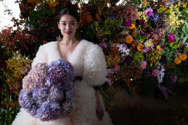 黒沢祐子さんプロデュース　前撮りレポート　トモコイズミ フォー トリートメゾンのウェディングドレスを身に纏って