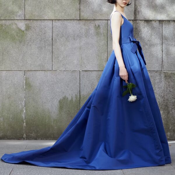 Monique Lhuillieh（モニーク ルイリエ）の新作カラードレスのご紹介