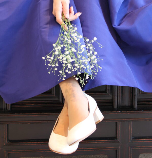 ブルーのカラードレスのご紹介～Monique Lhuillier（モニーク ルイリエ）～