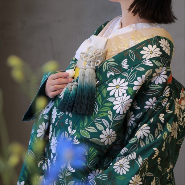 東京エリアのお色直しにおすすめ緑の色打掛～トリート オリジナル着物のご紹介～