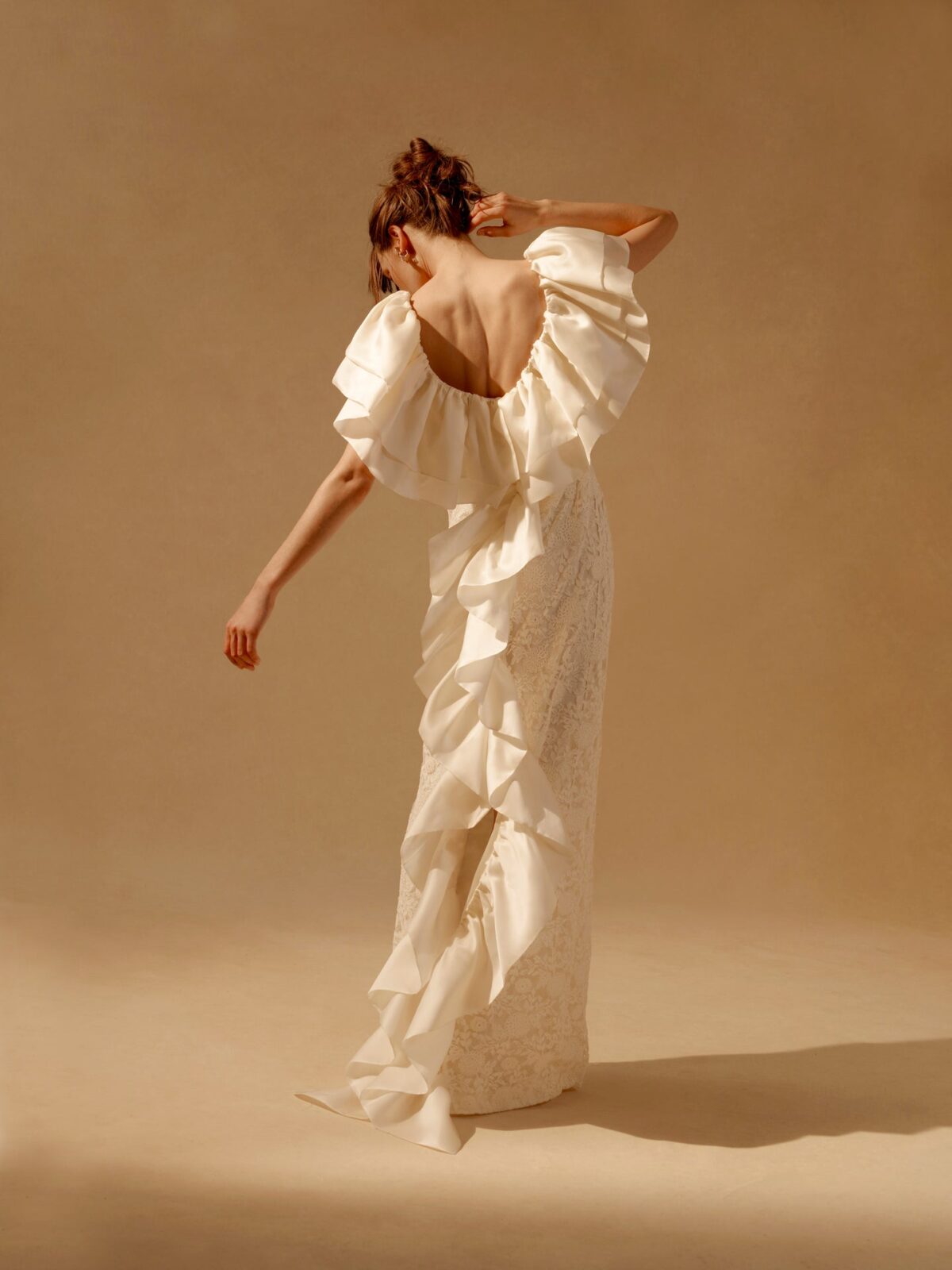 THE TREAT DRESSINGに新入荷したmarkarian（マルカリアン）のウェディングドレスのご紹介。