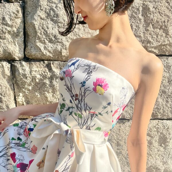 Monique Lhuillier(モニークルイリエ)より春におすすめのカラードレスのご紹介