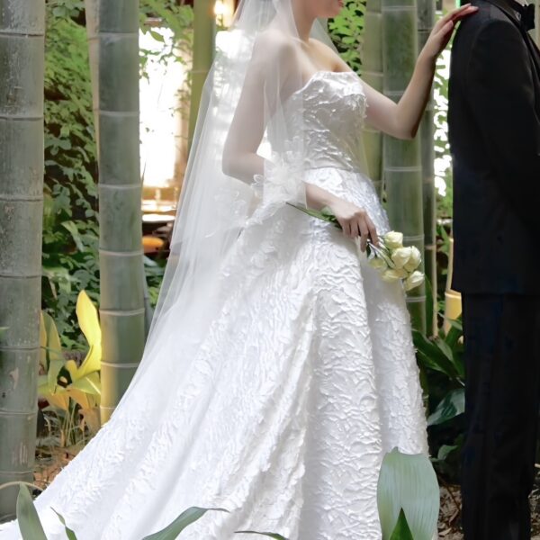 FORTUNE GARDEN KYOTO（フォーチュン ガーデン 京都）におすすめのウェディングドレスとカラードレスのご紹介～Reem Acra（リーム アクラ）～