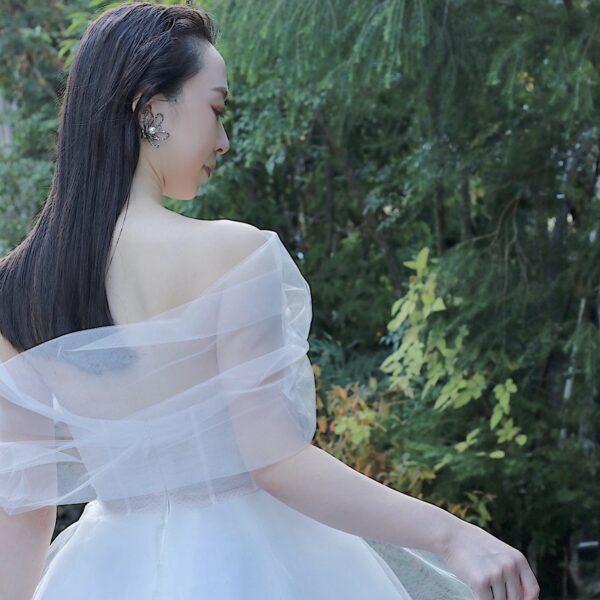 Oscar de la Renta（オスカー デ ラ レンタ）チュールプリンセスラインのウェディングドレスのご紹介