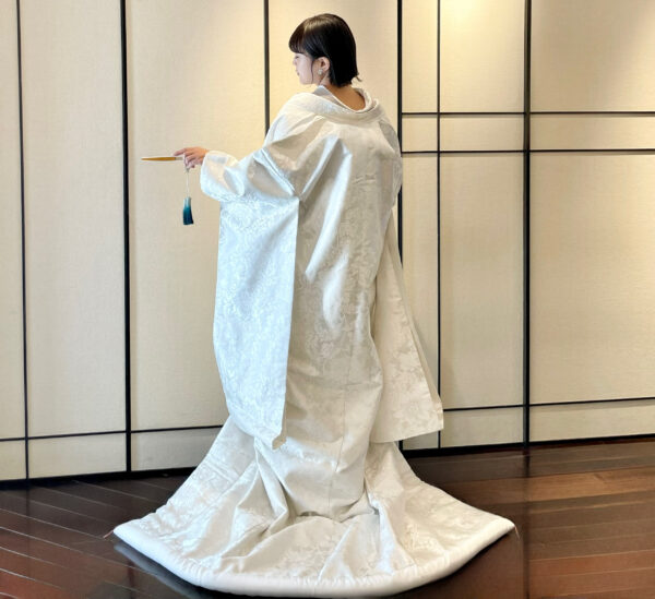 白無垢×和装小物 〜モダンなコーディネートのご紹介〜