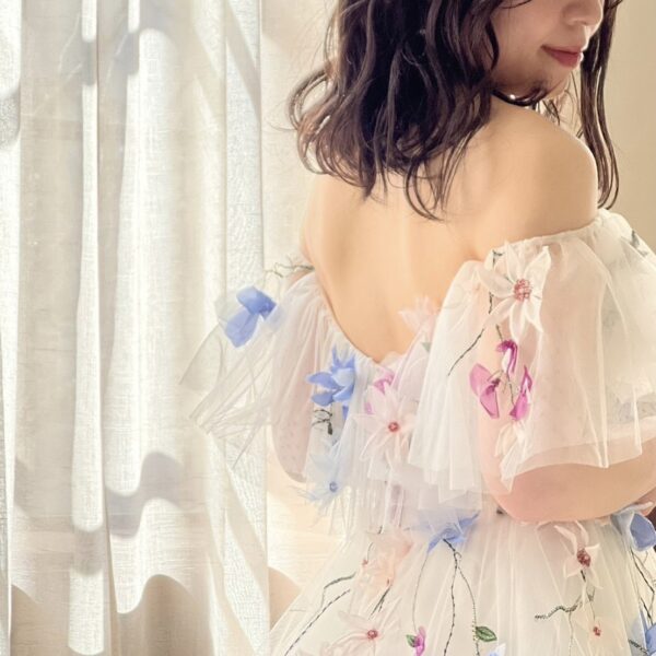 Monique Lhuillier(モニーク ルイリエ)の新作カラードレスのご紹介