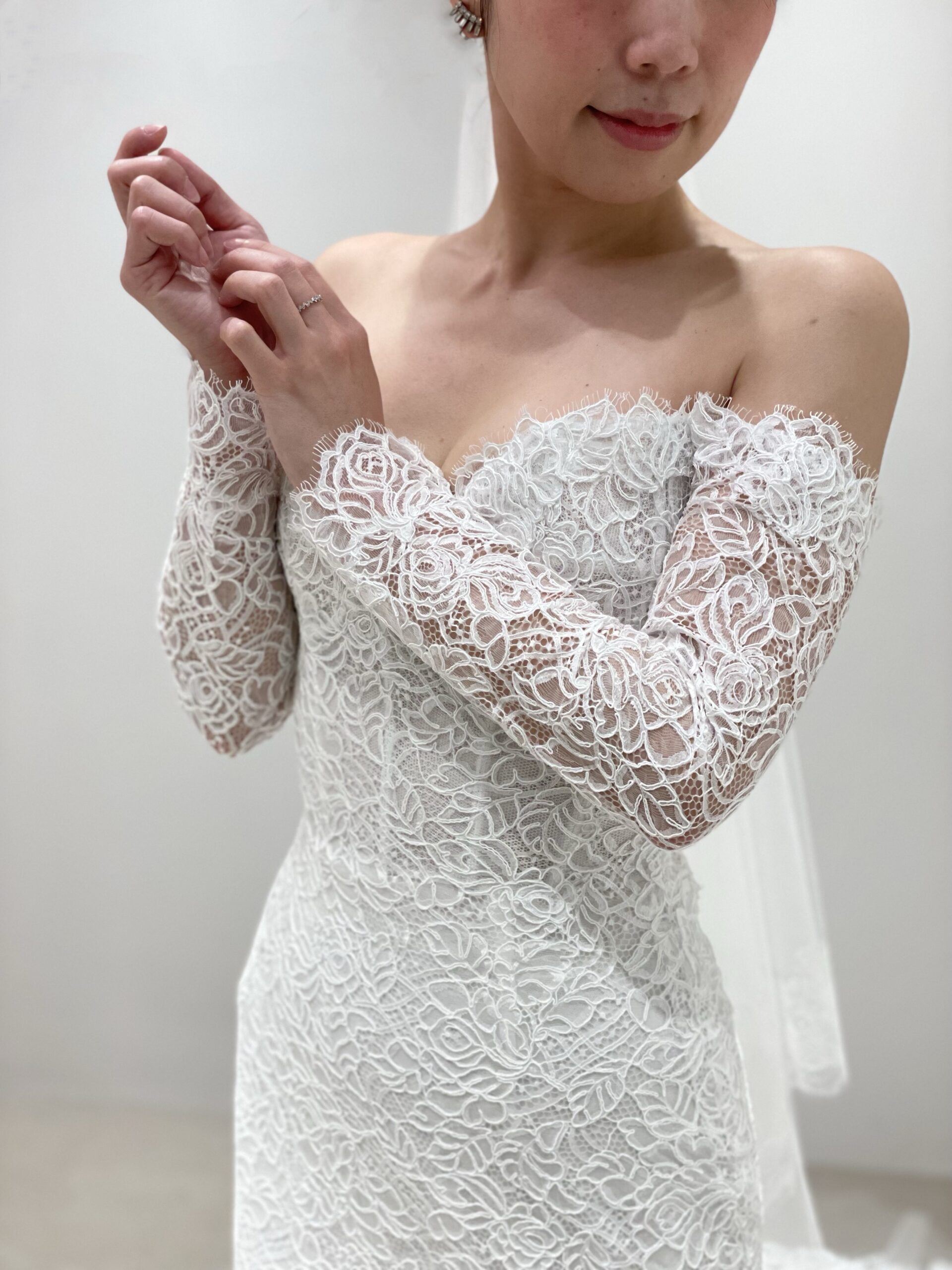 新作ウェディングドレス〜Monique Lhuillier（モニーク ルイリエ