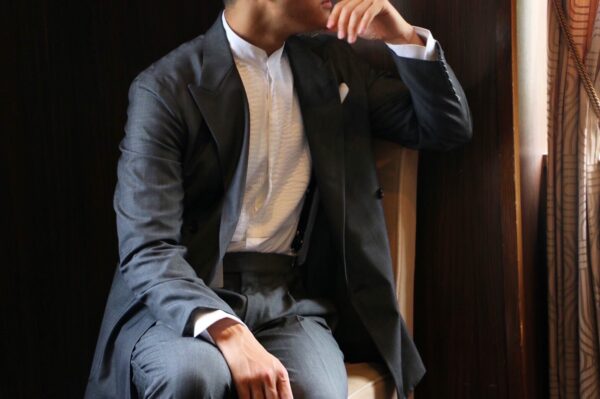 お色直しにおすすめのシャツについて-ブリエンヌ・パリ・ディス-