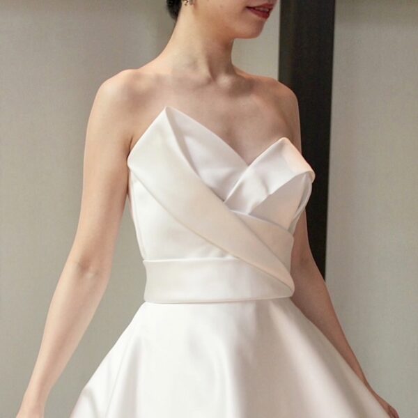 京都エリアにおすすめの新作ウェディングドレスのご紹介～AMSALE(アムサーラ)～