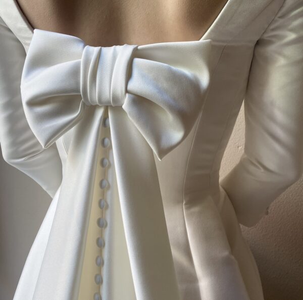 ウィズ ザ スタイル フクオカの結婚式におすすめのウェディングドレスのご紹介～VIKTOR&ROLF MARIAGE（ヴィクター アンド ロルフ マリアージュ）～