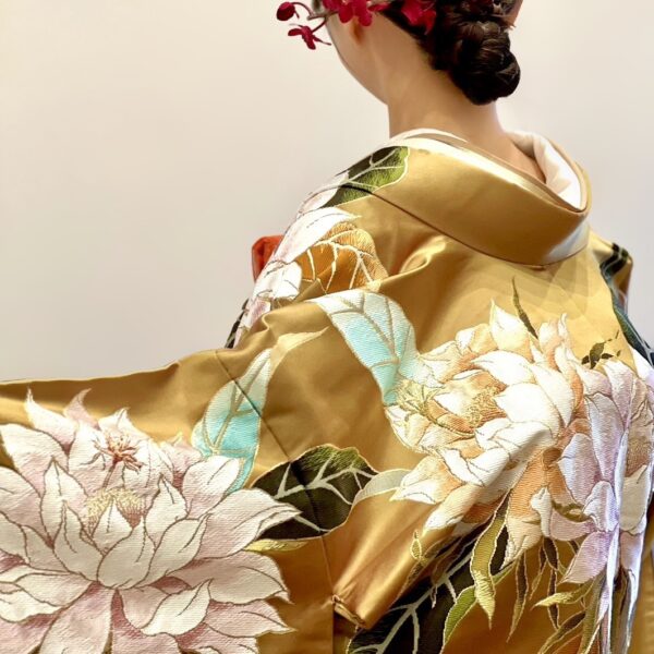 名古屋エリアの結婚式におすすめの新作色打掛のご紹介