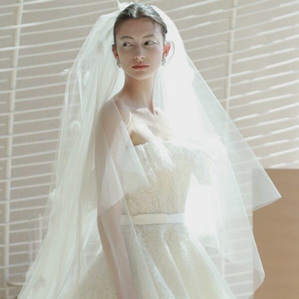 パレスホテル東京スペシャルドレスショーにてお披露目されたウェディングドレスとカラードレスのご紹介