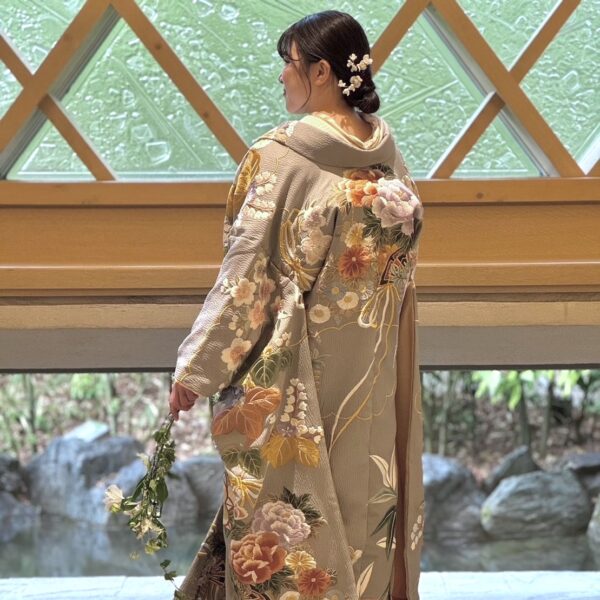 ザ ガーデン オリエンタル大阪の和装人前式におすすめの色打掛のご紹介