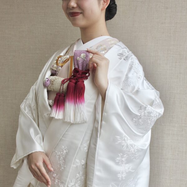 京都の結婚式におすすめ　白無垢×色掛下　お洒落なコーディネートのご紹介