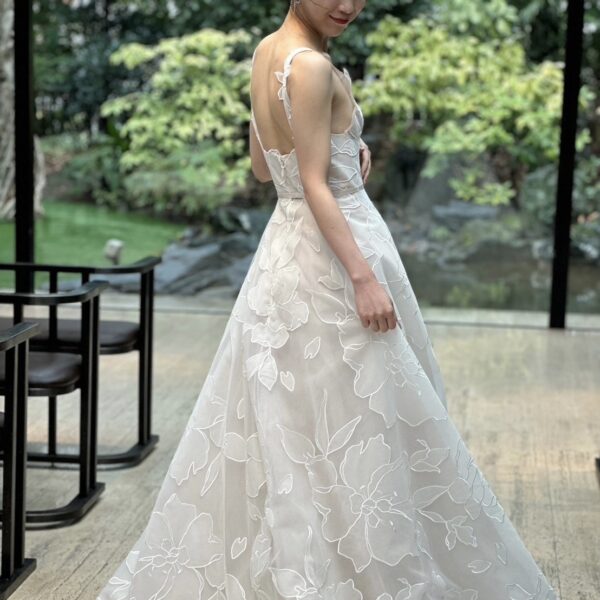 ザ ガーデン オリエンタル大阪におすすめの新作ウェディングドレスのご紹介～Mira Zwillinger（ミラ ズウィリンガー）～