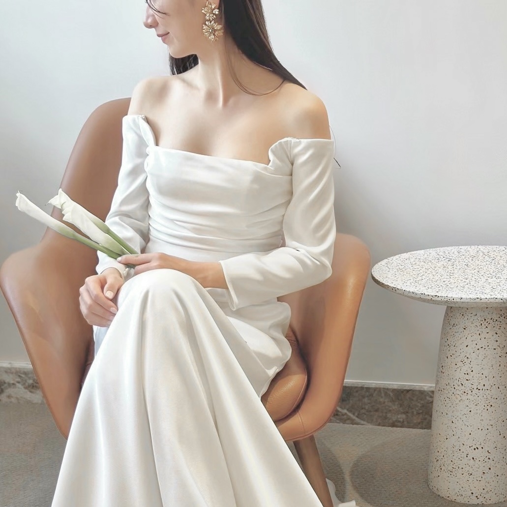 ザ トリート ドレッシング 神戸店に入荷したレラローズのくるみボタンとスレンダーラインが美しい新作ウェディングドレスのご紹介