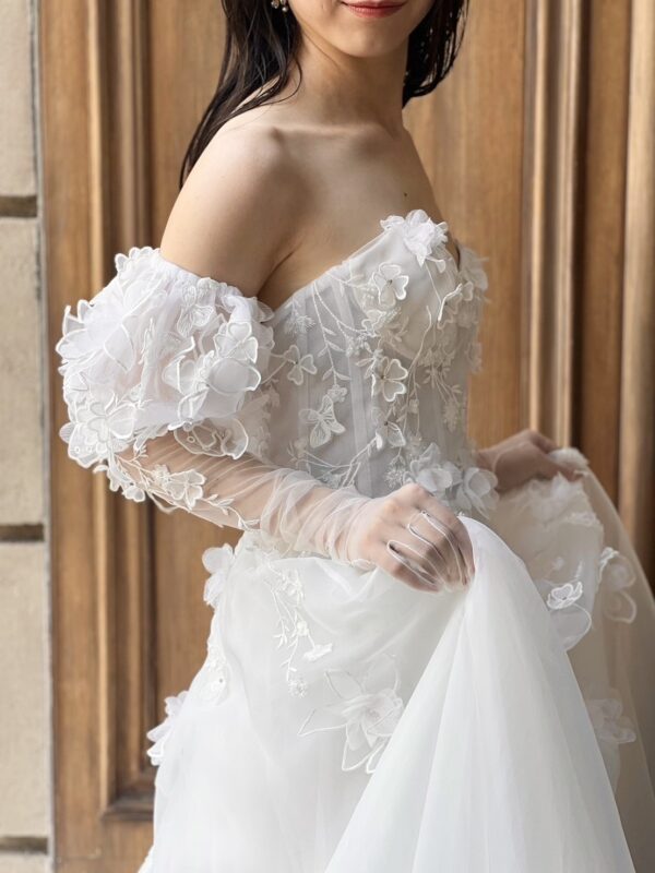 LIZ MARTINEZ（リズ マルチネス）の新作ウェディングドレスのご紹介