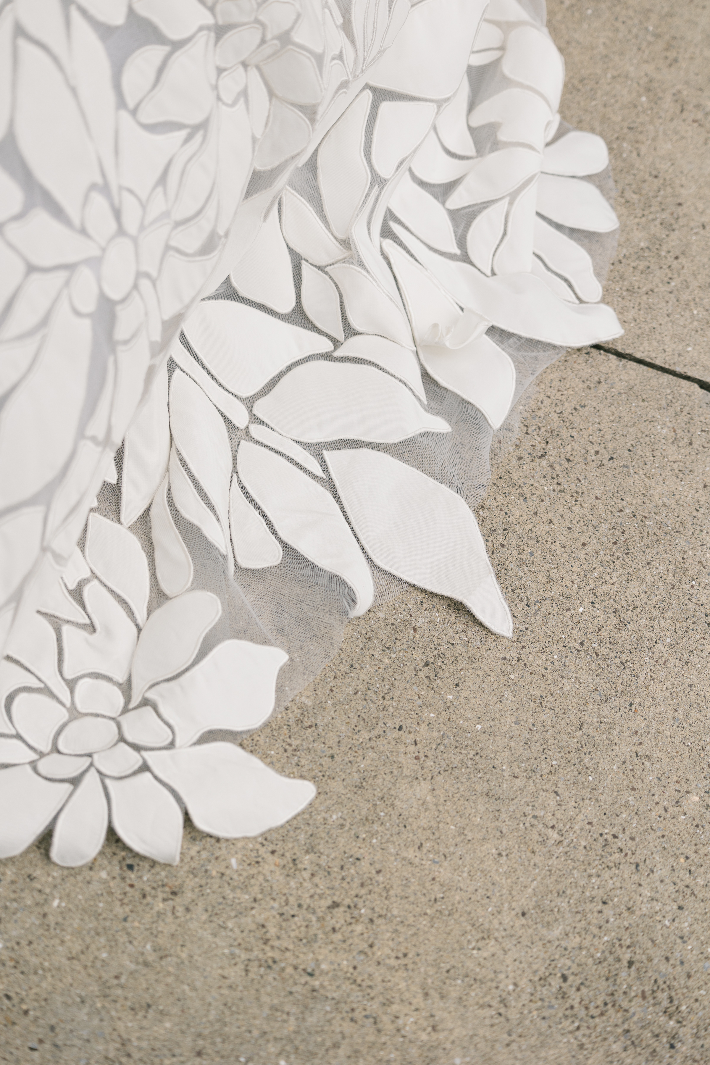 ザコンダーハウスの花嫁におすすめしたいＡラインのウェディングドレス