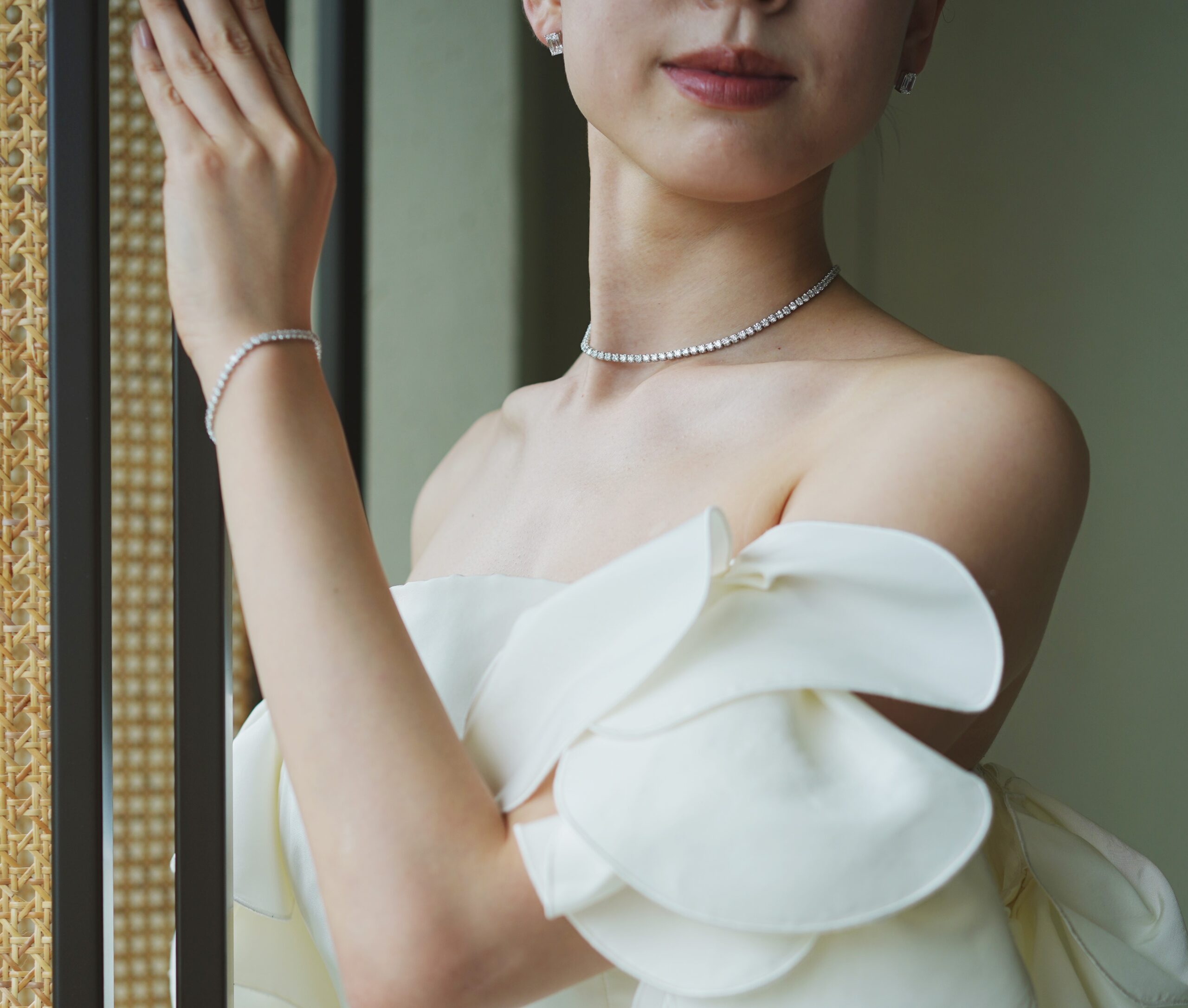 ティアラに替わる永遠の魅力、テニスジュエリー