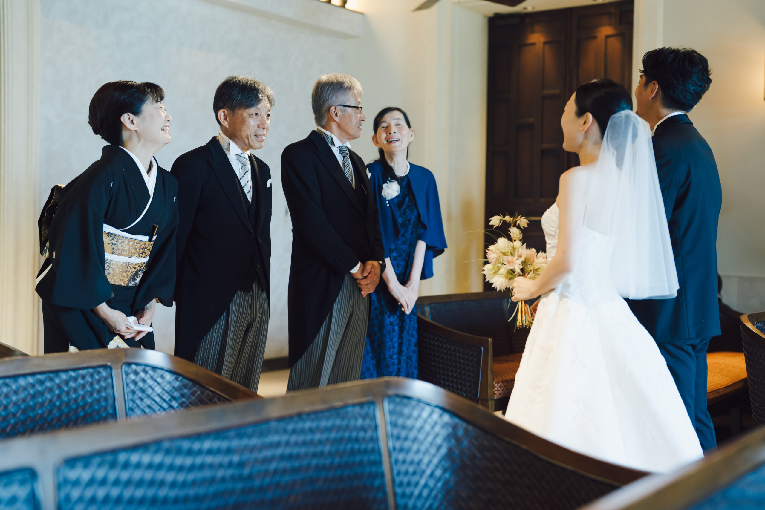 お二人の晴れ姿に思わずご両親も思わず感情が込み上げる、あたたかなファミリーミートとなりました