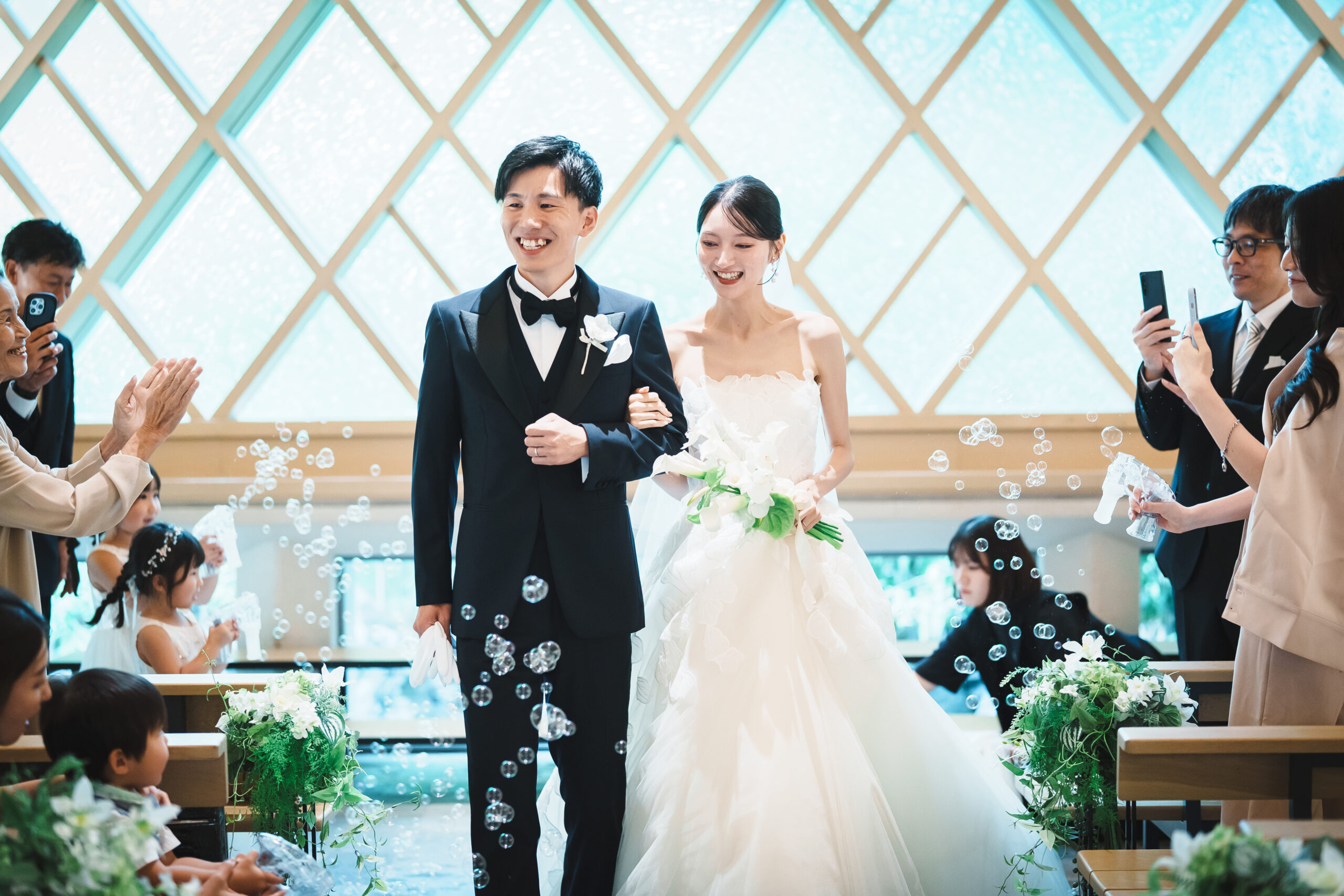 ご家族に祝福されながら行うアットホームなセレモニー