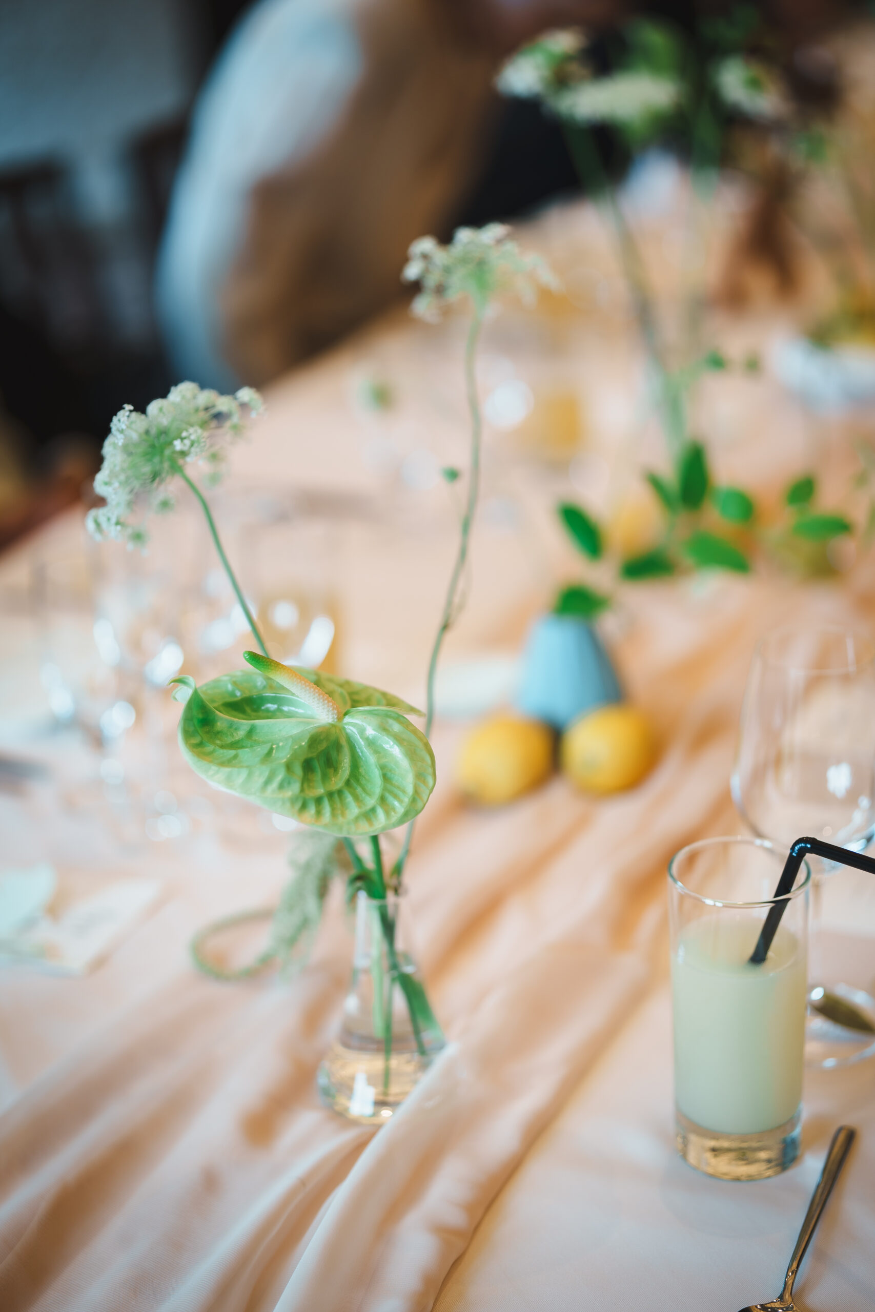 アンスリウムが上品なテーブルフラワー