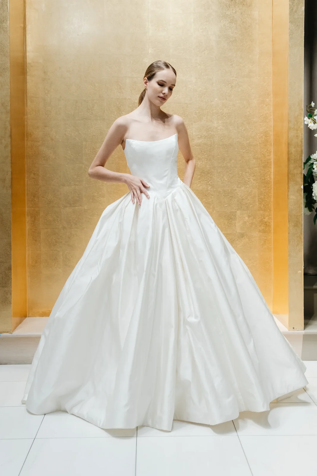 100-10414/Reem Acra